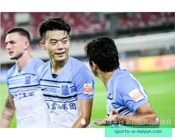 中超转会市场新动态升班马续约队长二年级生再添强援